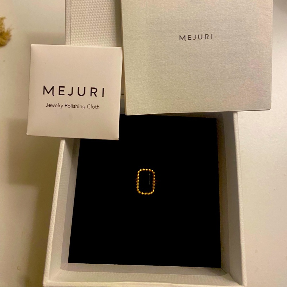 Limited edition mejuri Jenna Lyons onyx ring